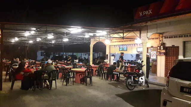 i Corner Western Food Restaurant