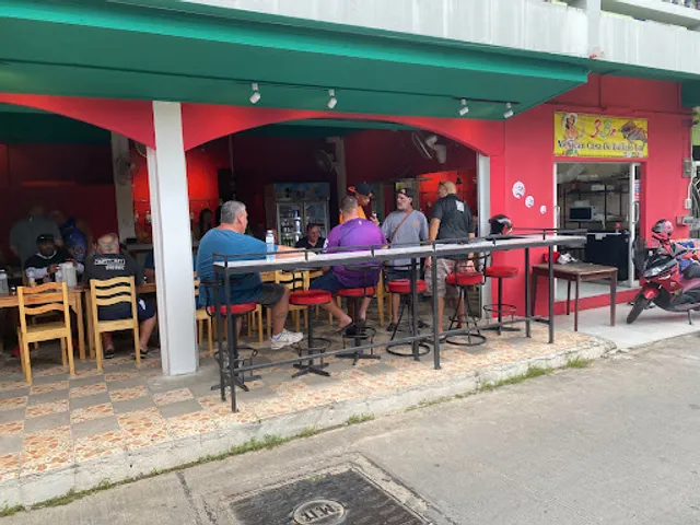 3Bz Burritoz Pool Garden