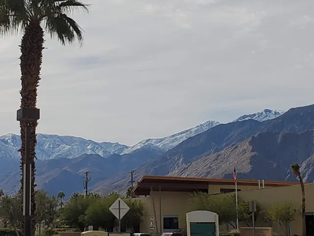 Palm Springs Market Place