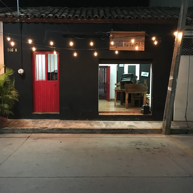 Munchies Alitas El Grullo