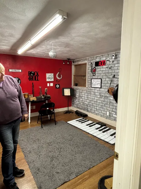 Puzzles and Padlocks Escape Room, LLC