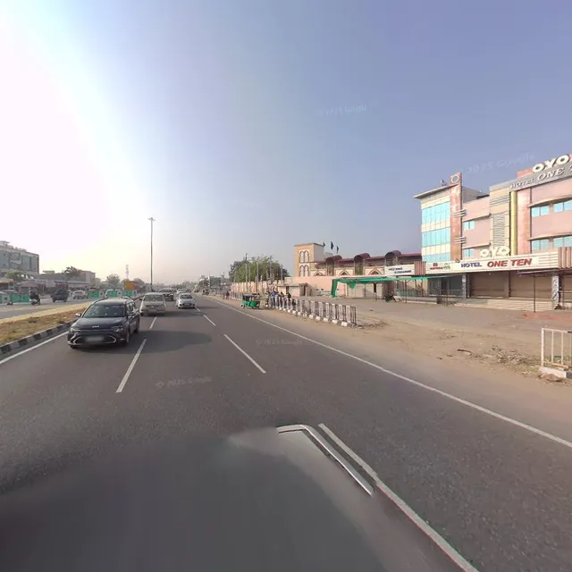 OYO 45914 Hotel One Ten