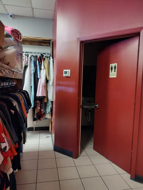 Tiff’s Nifty Thrifts