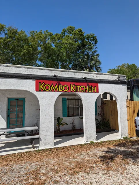 Kombo Kitchen - Thai and American