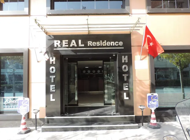 Real Residence Otel