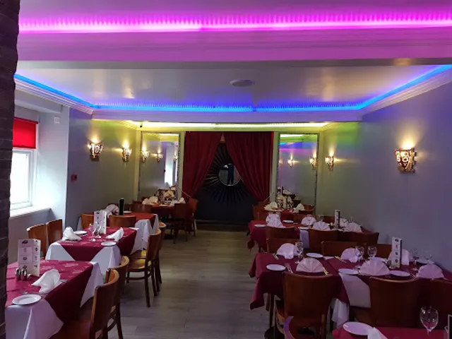 Nafiza's Indian Restaurant & Takeaway