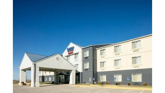 Fairfield by Marriott Inn & Suites Kansas City Airport