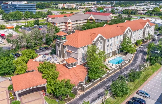 La Quinta Inn & Suites by Wyndham St. Louis Westport