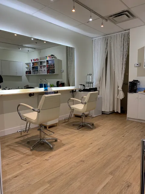 Chez Mari Salon