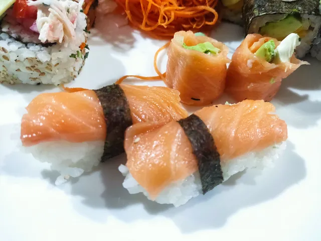 Isakaya Sushi