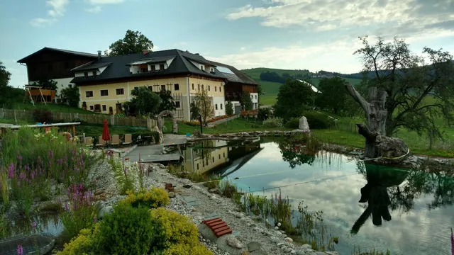 Bio- hof Brückler - Familie Monika u Georg Brandner