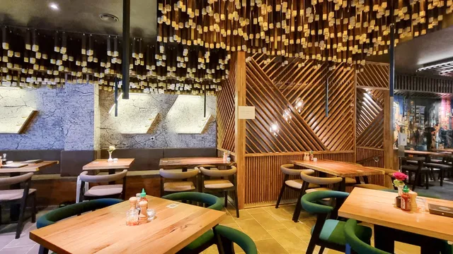 Hoang Deli Restaurant