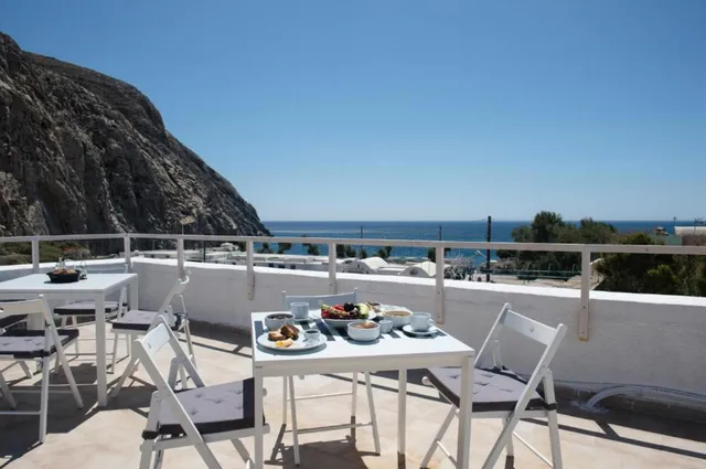 Sagma Rooms, Perissa, Santorini