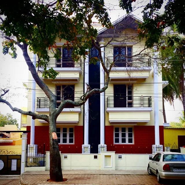 White House, Varsha Enclave