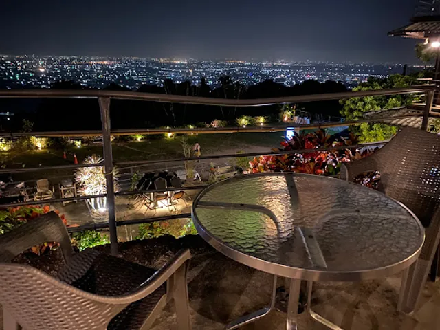 大崗山-屋頂茶館