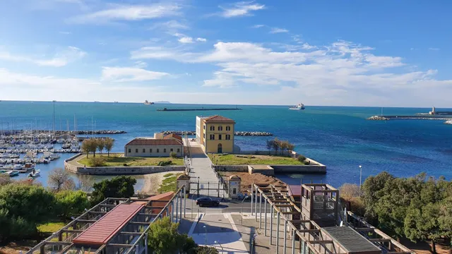 AL Mare - Sea Front Livorno