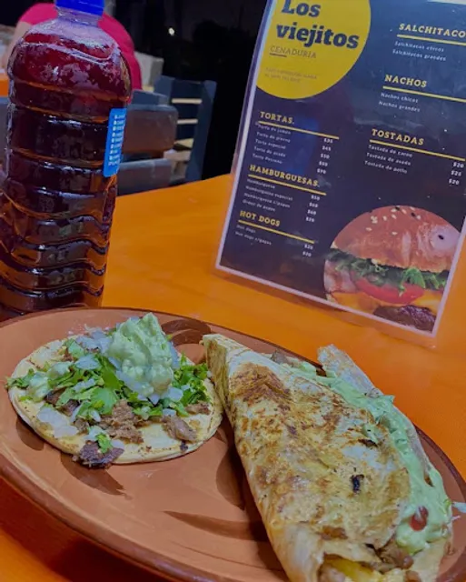 Cenaduría “Los viejitos”