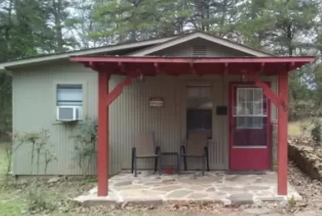 Creekside Cottage at Shoal Bay