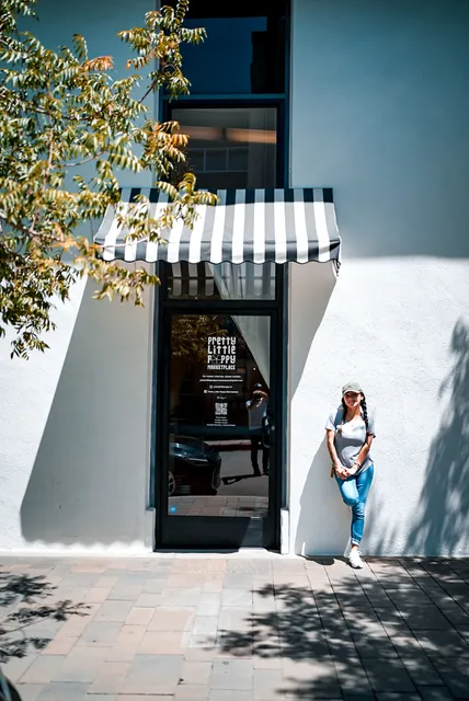 Pretty Little Poppy Marketplace