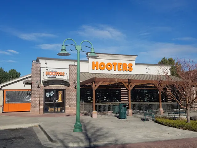 Hooters | Westminster
