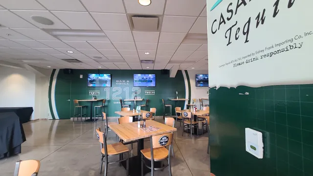 1212 Sports Pub & Grill