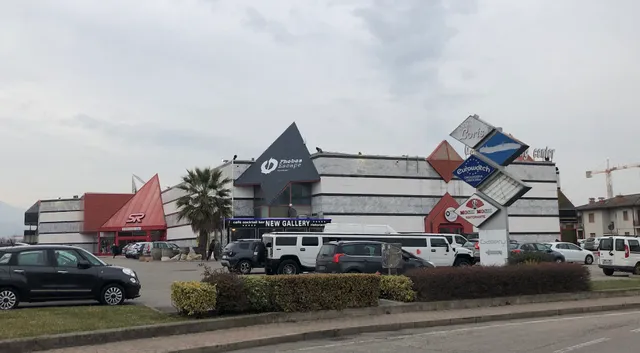 Gallery Shopping Center