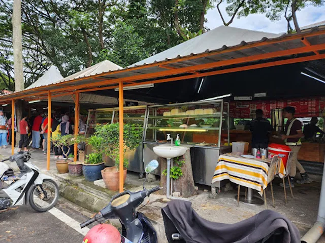 Roti Canai Kari Kambing Perindu • Roti Canai Sampai Pukul 12.30 Tgh Hari Shj