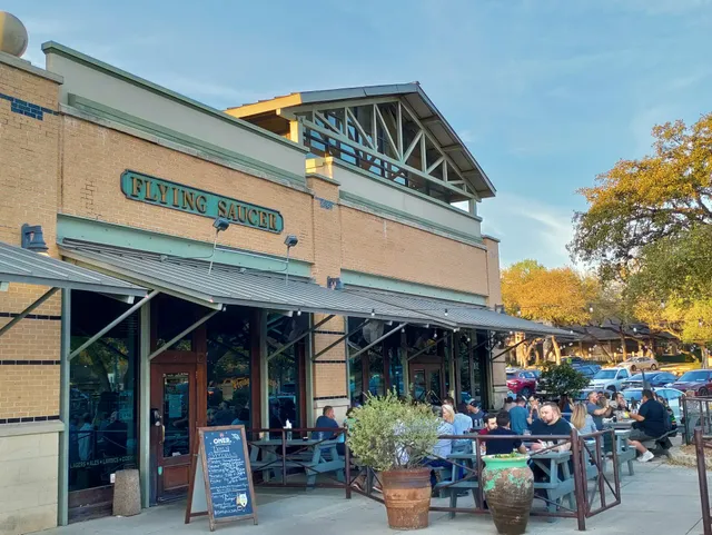 The Strand at Huebner Oaks