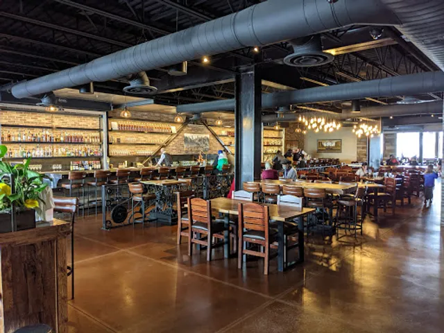 Eight Settlers Restaurant & Distillery