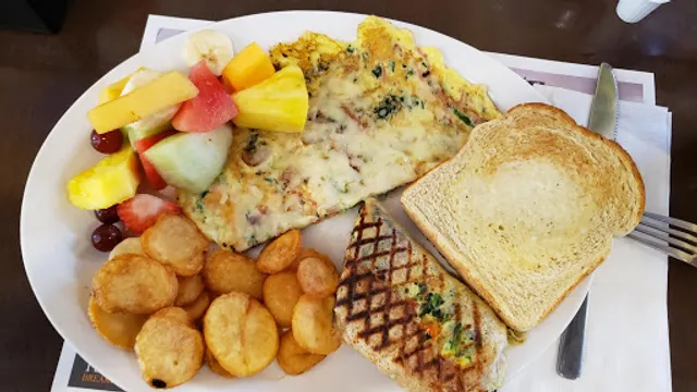 Tutti Frutti breakfast & lunch