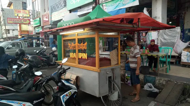 Sate Padang Uda Ipin (F²)
