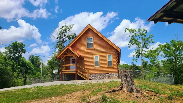 Little House On The Quarry
