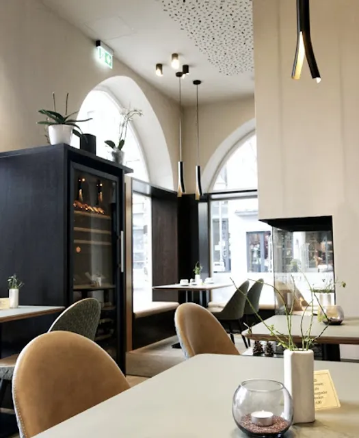 LUTHERs Weinrestaurant und Konditorei