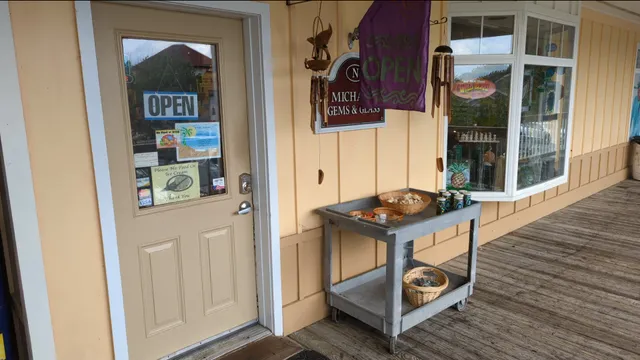 Michaels Gems & Glass