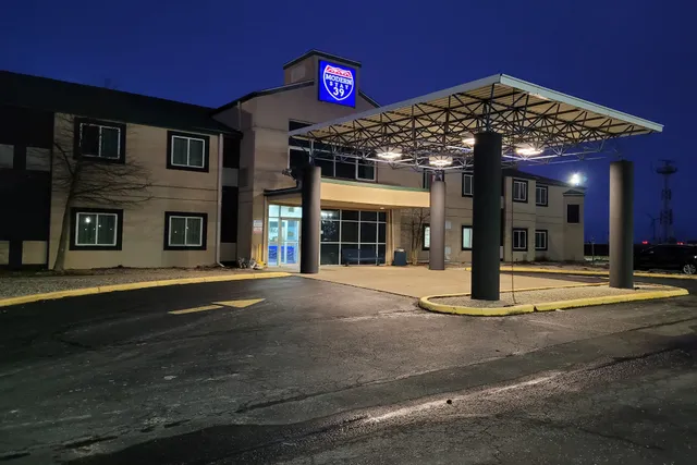 Modern Stay 39 Lakeview By OYO Minonk