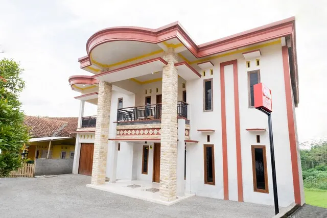 OYO 3076 Lilik Homestay Syariah