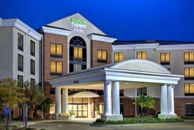 Holiday Inn Express & Suites Jackson - Flowood by IHG