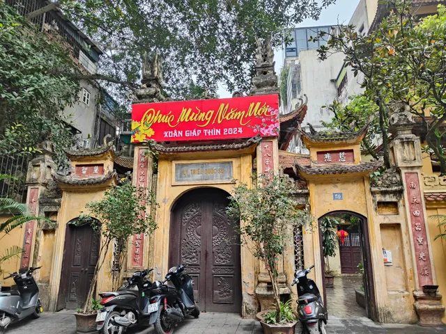 Ly Trieu Quoc Su Pagoda