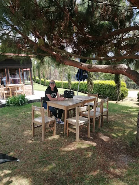 San Lorenzo salón & restaurante