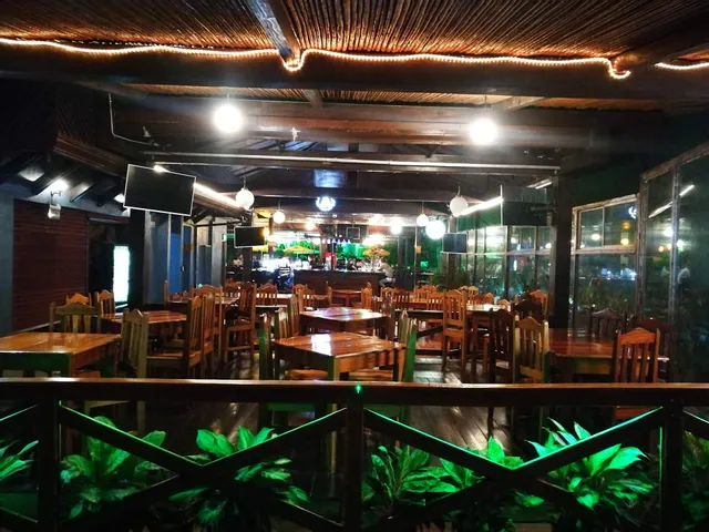 Lava Rocks Restaurante