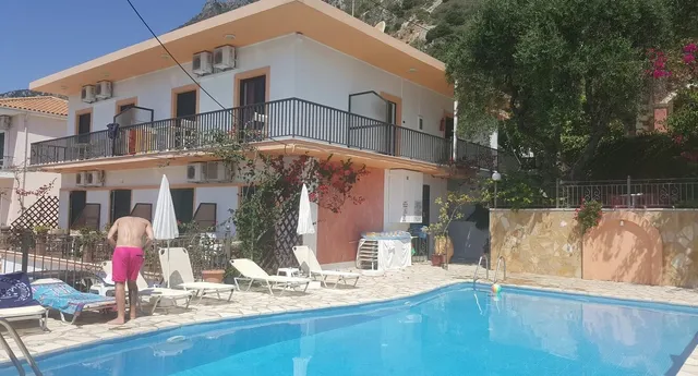 Vladimiros Apartments