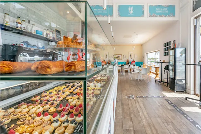 Blue Coral Art Café & Bakery