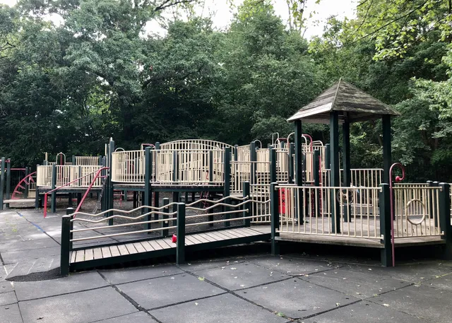 Lincoln Road Playground