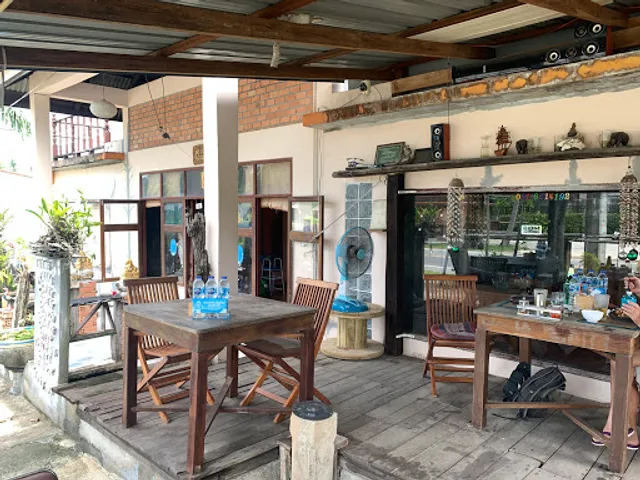 The White Tree Restaurant