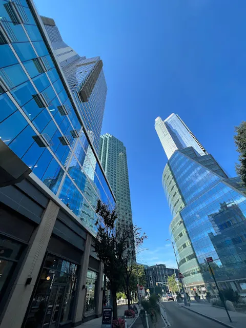 Hayden LIC Apartments by Rockrose