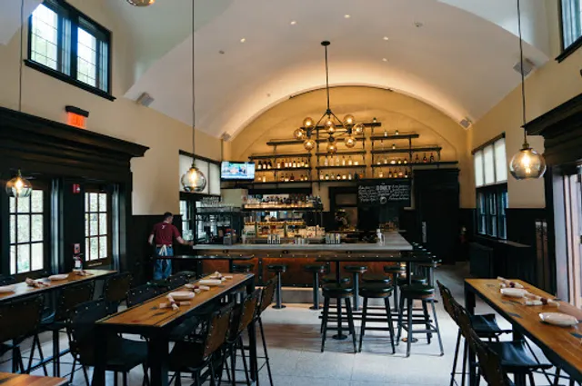 The Dinky Bar & Kitchen