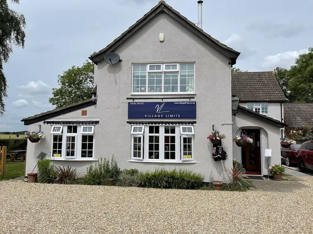 Village Limits Bed and Breakfast & Restaurant