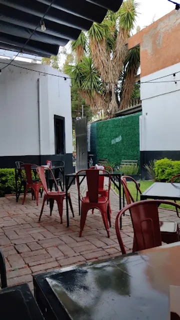 La Nona Lola Mexa-Pizza