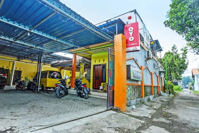 Puri Amalia Guest House