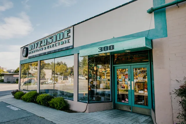 Riverside Lighting & Electric
